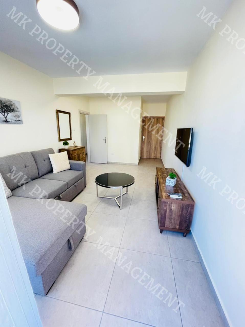 Milos City Center Apts No.34 Larnaca Buitenkant foto